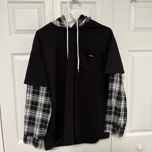 Romwe, Large, Black and white hoodie with plaid sleeves